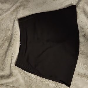 Black skort size 0 Lady Hagen